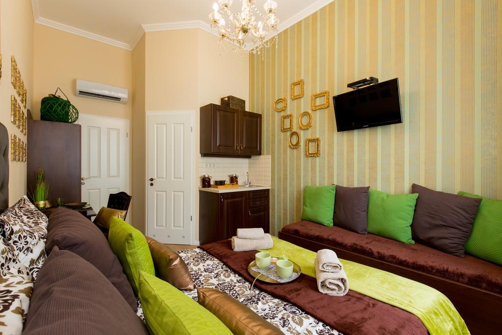 Апартаменти Holidays Harmony *
